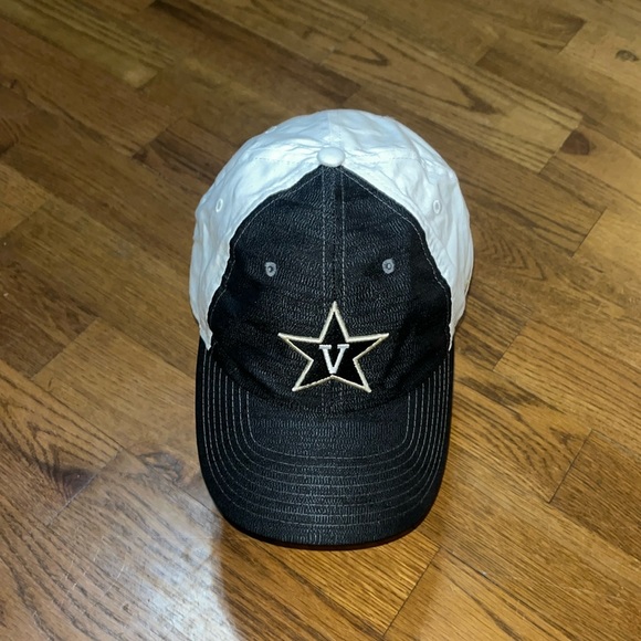 Mens black and white Vanderbilt Commodores Nike Heritage86 Adjustable Hat - Picture 1 of 11